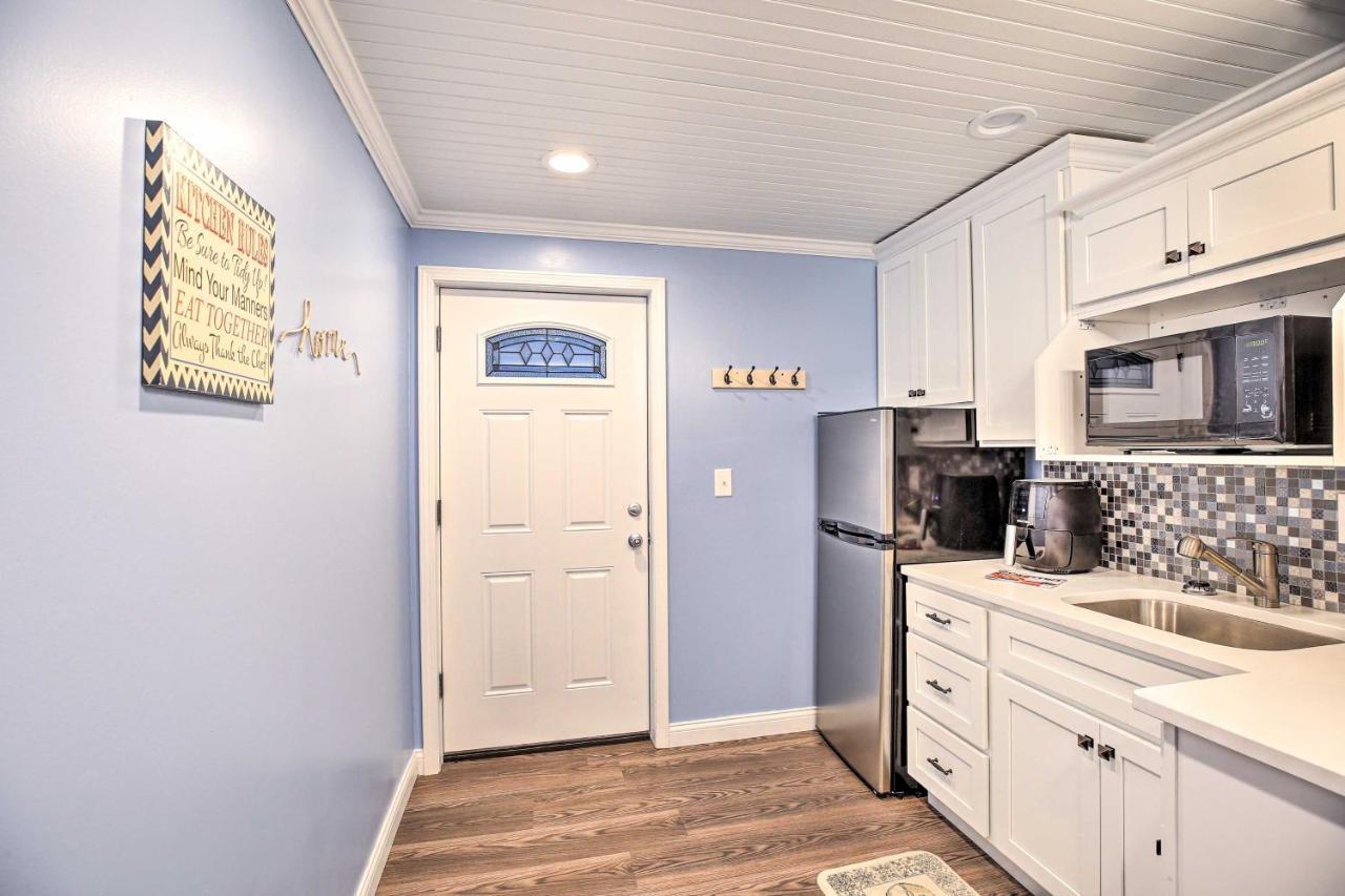 Updated Williamstown Apartment With Kitchen! Exterior foto